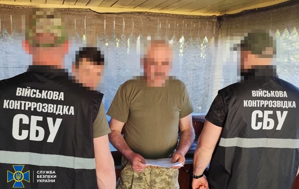 Затримання зловмисників, які продавали тилові посади у ЗСУ