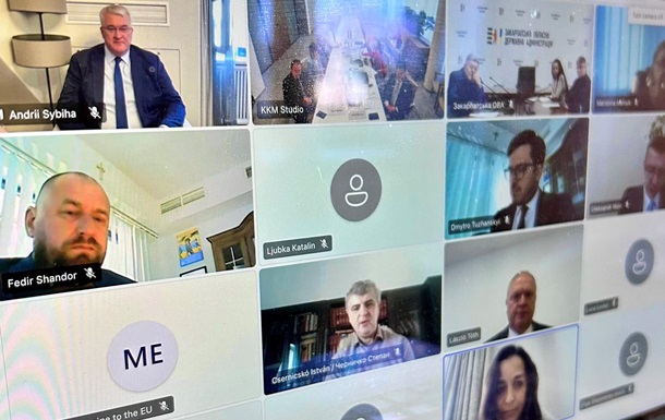 Андрій Сибіга та угорська делегація на зустрічі