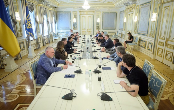 Володимир Зеленський проводить зустріч з народними депутатами України