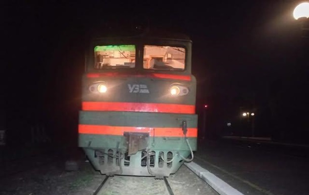 Поліція працює на місці трагедії на залізничній станції Підзамче