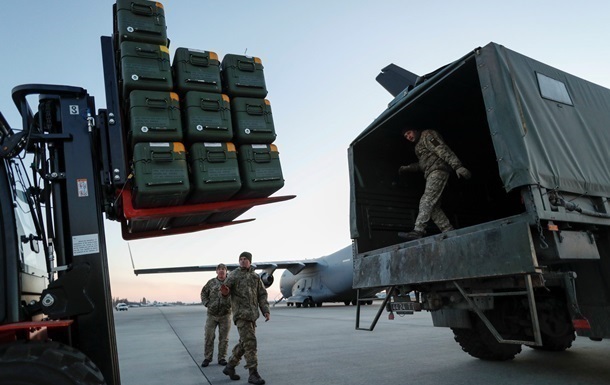 Виробництво боєприпасів на американському оборонному заводі для допомоги Україні