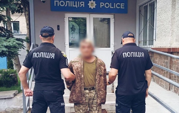 Поліція на місці злочину у Київській області, де військовий застрелив побратимів