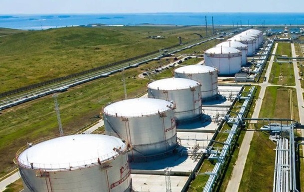 Пожежа на російському нафтовому терміналі Таманьнафтогаз після удару дронів
