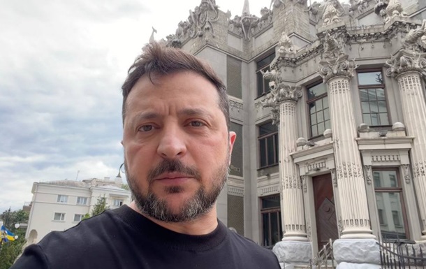 Володимир Зеленський та Дональд Трамп на зустрічі під час дипломатичного саміту