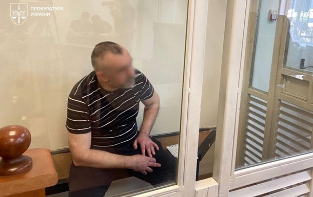 Зала суду в Одесі під час винесення вироку вбивці активіста