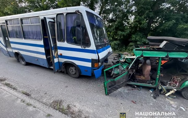 Поліція працює на місці смертельної ДТП у Броварах