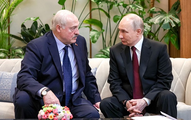 Олександр Лукашенко та Володимир Путін під час офіційної зустрічі