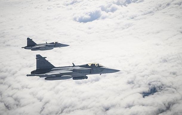 Винищувач JAS 39 Gripen у кольорах українських Повітряних сил