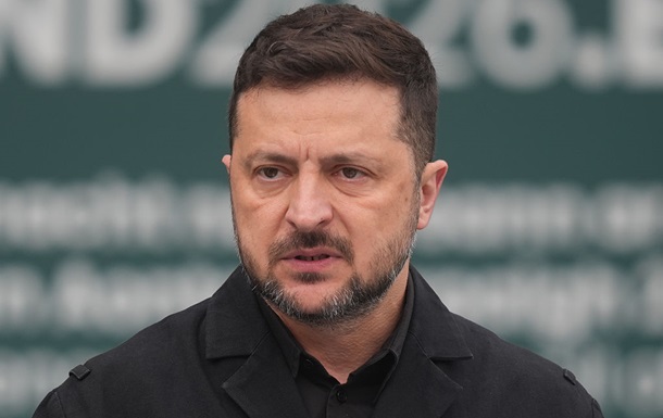 Володимир Зеленський під час пресконференції в Ірландії перед відльотом в Україну