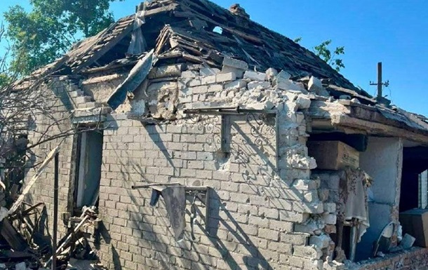 Наслідки масованих обстрілів житлових будинків у Запорізькій області