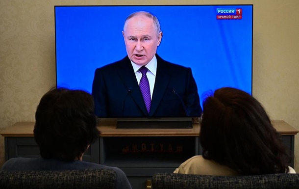 Падіння рейтингу Путіна на тлі економічної кризи в Росії
