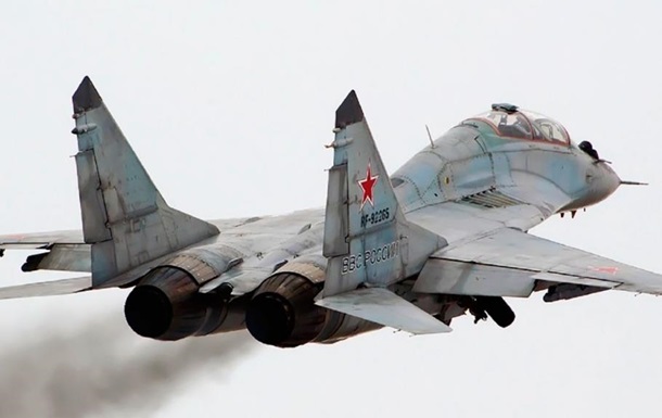 Знищений російський винищувач МіГ-29 на аеродромі Бельбек