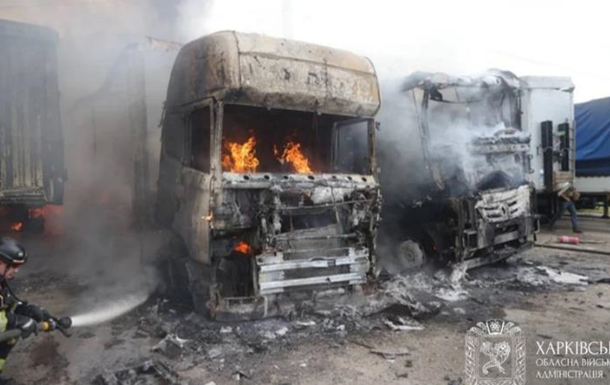 Наслідки влучання ворожого БПЛА в автозаправку у Харкові
