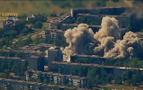 Знищення бази російських інструкторів БпЛА у Покровську силами ДШВ