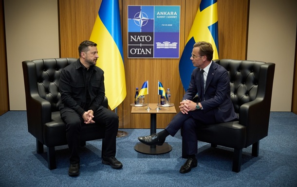 Володимир Зеленський та Ульф Кристерссон обговорюють оборонну співпрацю