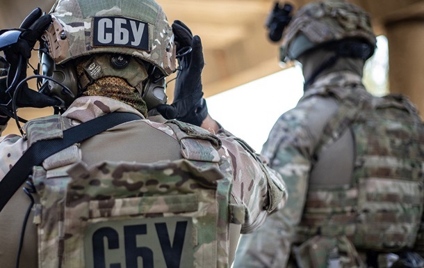 Слідчі дії СБУ за фактом закупівлі застарілої зброї для армії