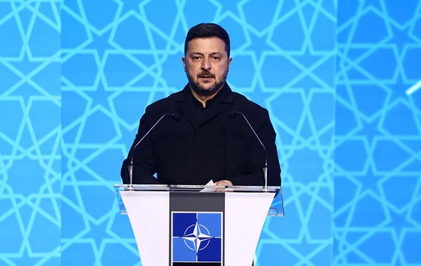 Президент Володимир Зеленський обговорює концепцію системи ППО Фрея
