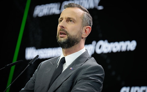 Владислав Косиняк-Камиш під час пресконференції щодо оборонної допомоги Україні