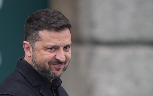 Президент Зеленський та Еммануель Макрон у Парижі