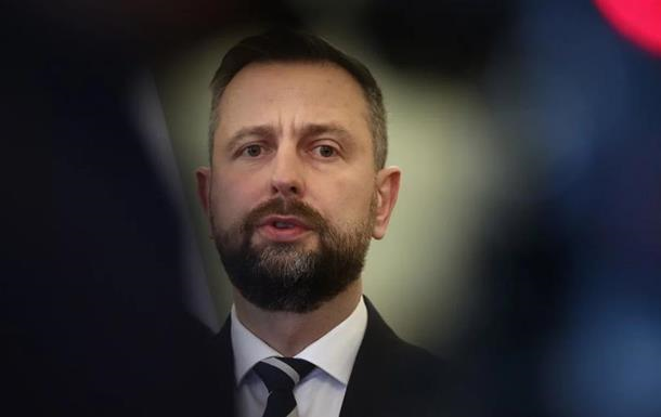 Владислав Косиняк-Камиш вшановує пам'ять жертв трагедії
