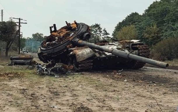 Українські військові знищують російську техніку на передовій