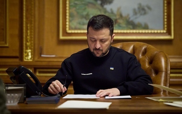 Президент Зеленський підписує укази про кадрові зміни в ОДА та Кабміні