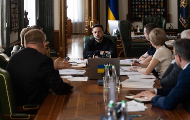 Президент України Володимир Зеленський обговорює кроки з нормалізації відносин з Польщею