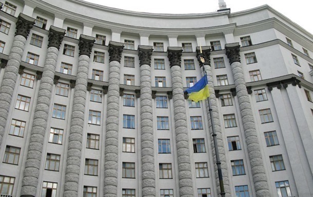 Українські урядовці на засіданні Кабінету міністрів