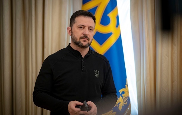 Володимир Зеленський під час наради в Офісі Президента