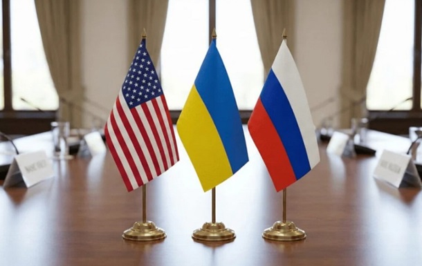 Володимир Зеленський під час пресконференції щодо дипломатичних ініціатив